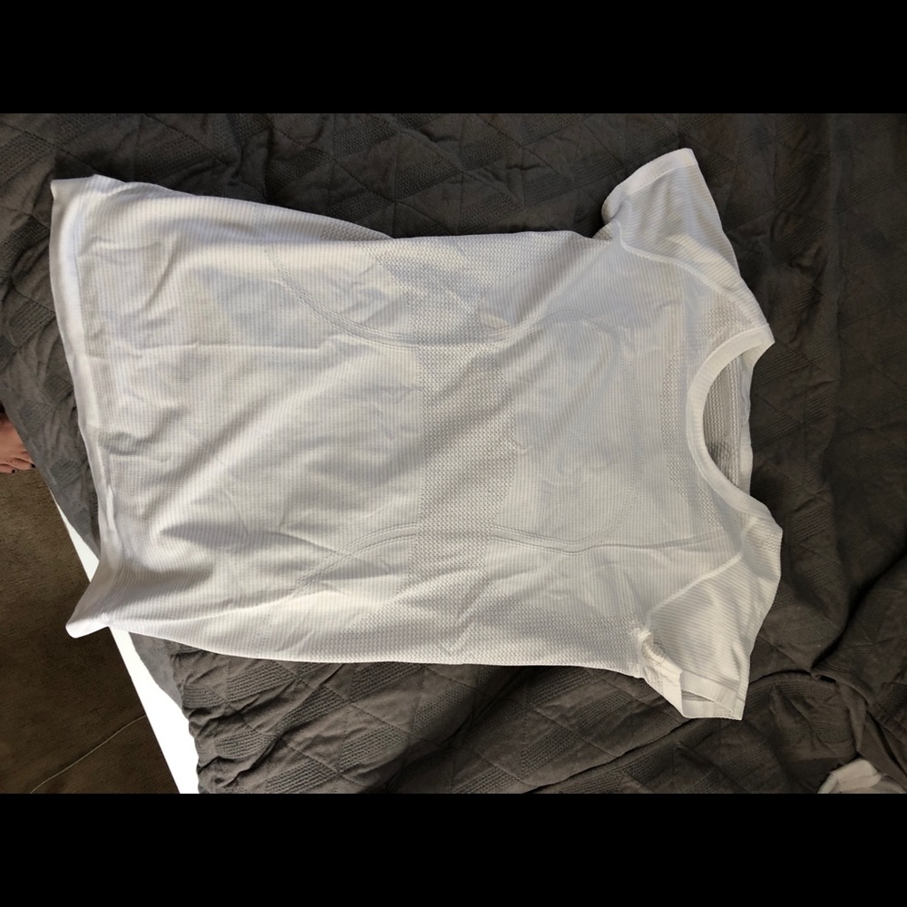 Short sleeve lululemon swiftly tech tee